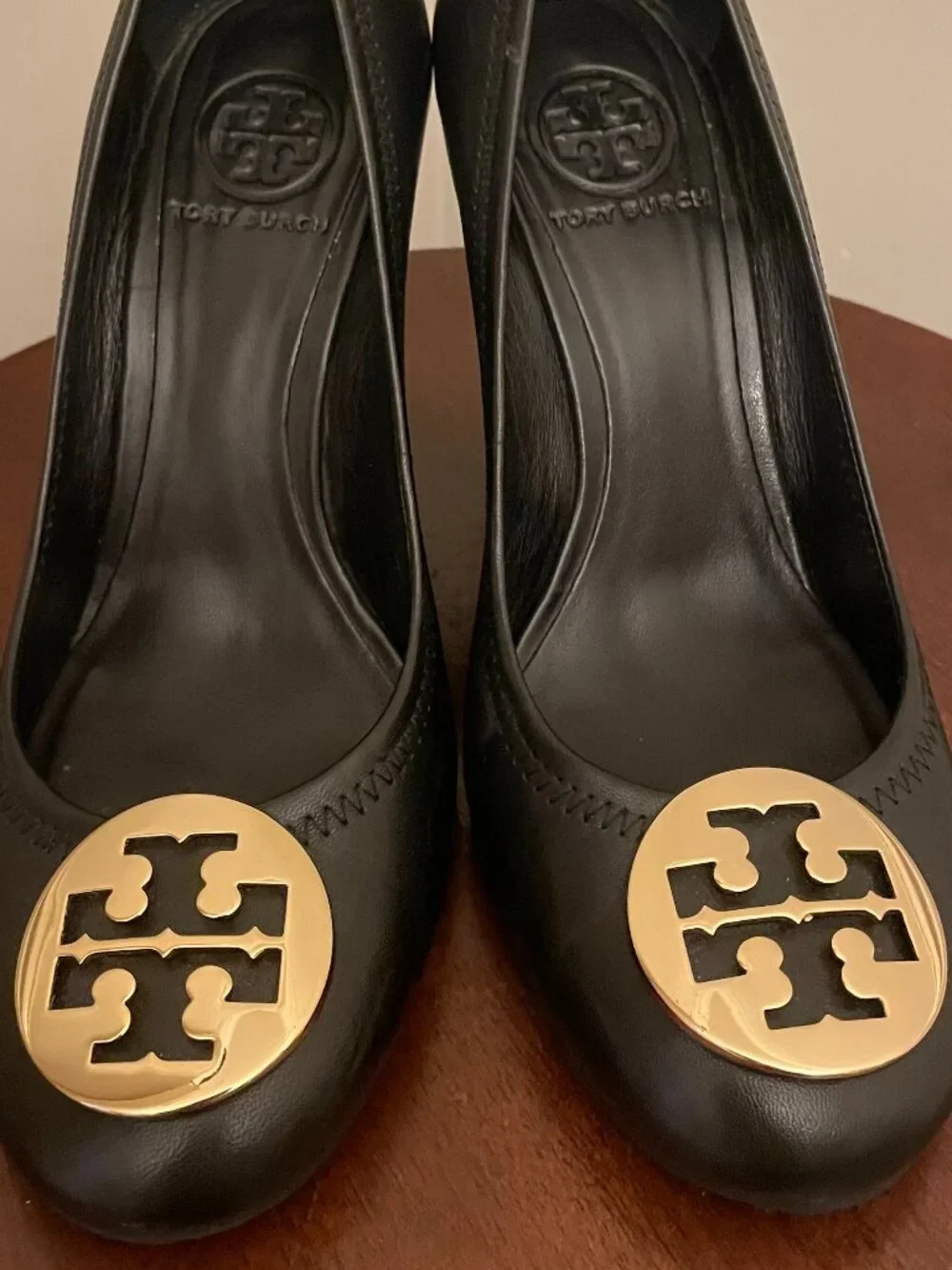 Tory Burch Sophie Wedge Mestico Leather Black with Gold Metal Logo Size 8